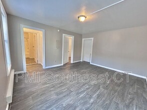 Building Photo - 187 Laurel Hill Ave