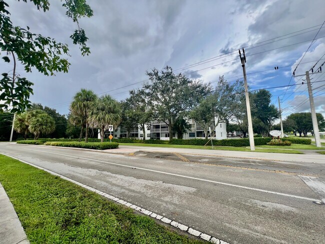 Building Photo - 8405 NW 61st St