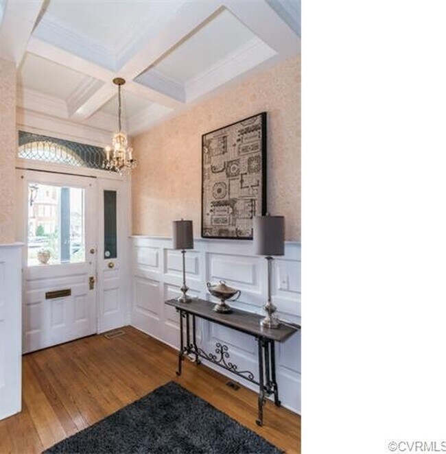 Building Photo - -- AVAILABLE JULY 15TH --  4 BR / 3.5 BA Gorgeous Home in The Fan, Available July 15tht!