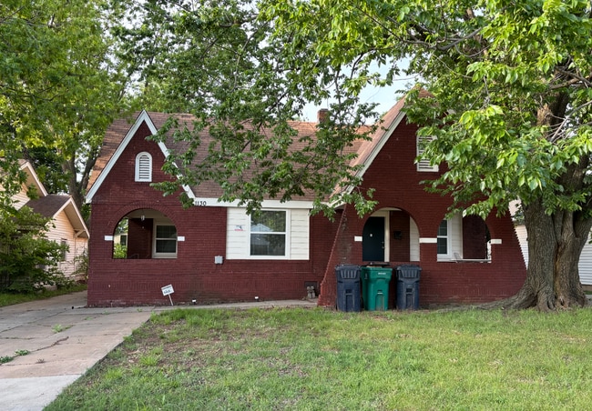Building Photo - 1130 NE 18th St