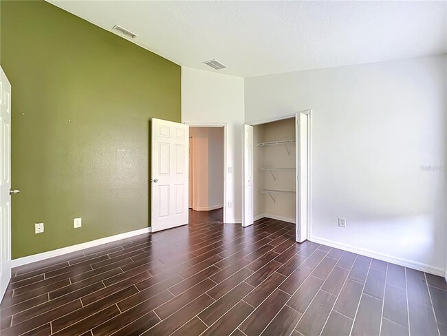 Building Photo - 1045 Willow Branch Dr