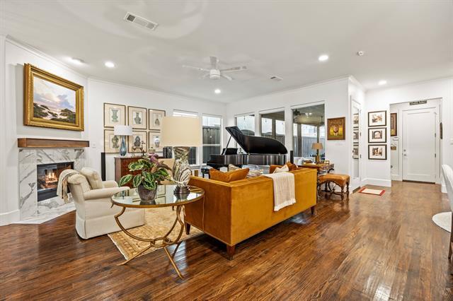 Building Photo - 6432 Del Norte Ln