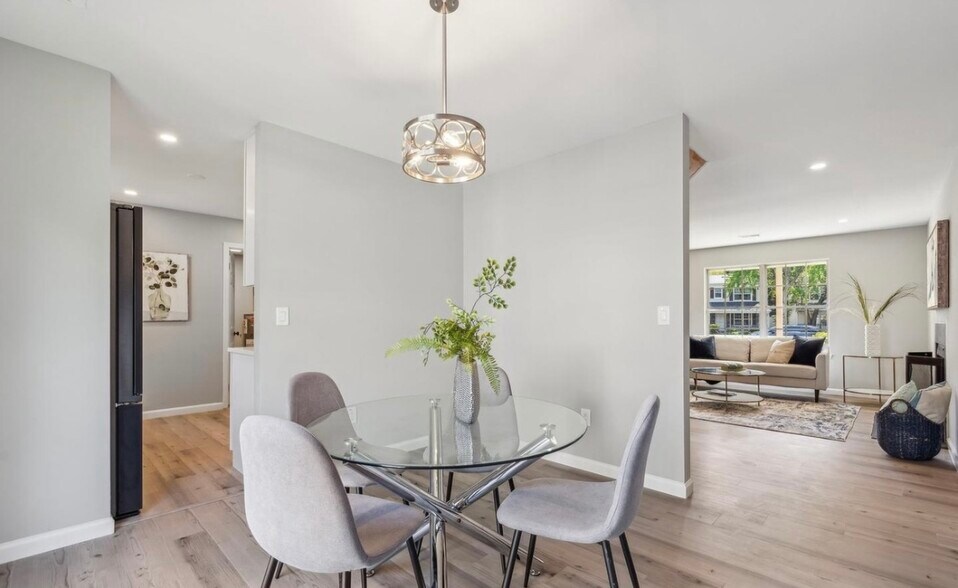 Building Photo - 13512 Apple Barrel Ct