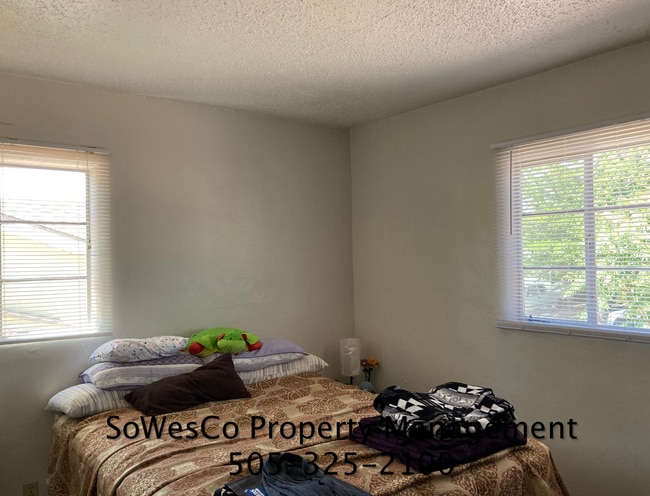 Building Photo - Three Bedroom Home with Fenced Yard