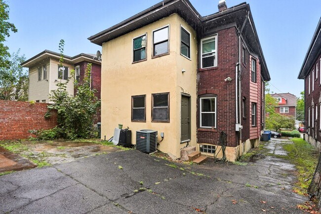 Building Photo - 6656-6656 Woodwell St