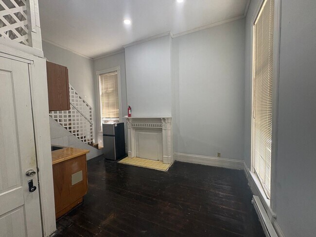 Building Photo - 871 Mulberry St