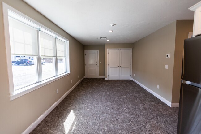 Building Photo - 55 Summer St