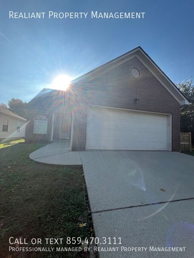 Primary Photo - 120 Leatherwood Ln