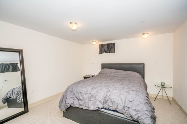 Building Photo - 8 Patriot Way