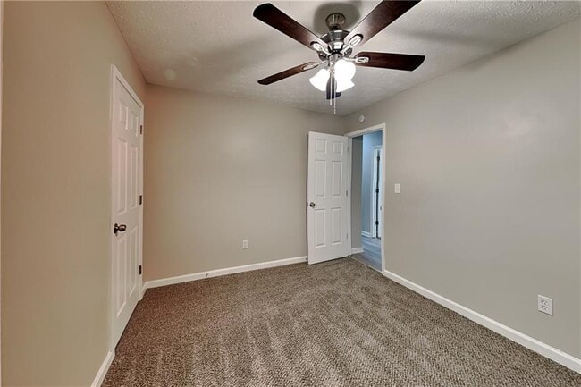 Building Photo - 7796 Mountain Creek Way