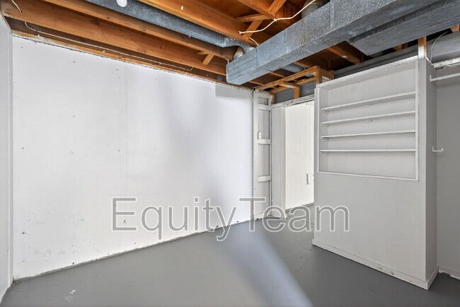 Building Photo - 517 Brunswick Dr