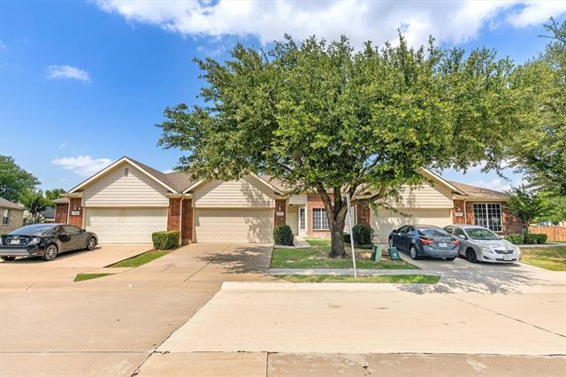Building Photo - 205 Bexar Dr