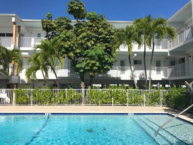 Building Photo - 6495 Indian Creek Dr