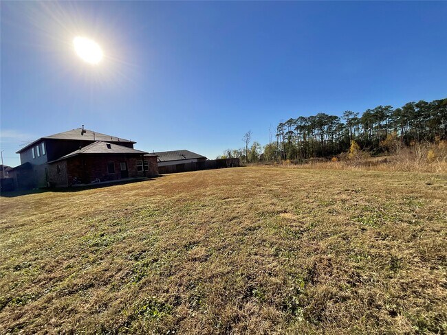 Building Photo - 8039 Brooks Crossing Dr