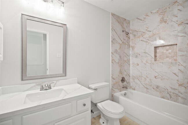 Building Photo - 308 Meadow Trail Ct