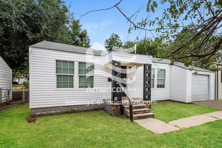 Building Photo - 3316 Pioneer Ave