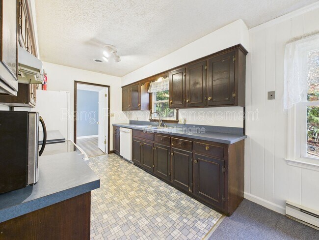 Building Photo - 1233 Pinehurst Rd