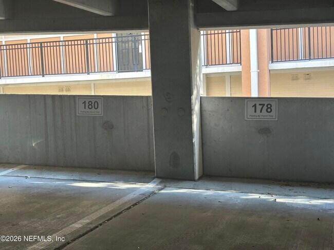 Building Photo - 10435 MIDTOWN Pky