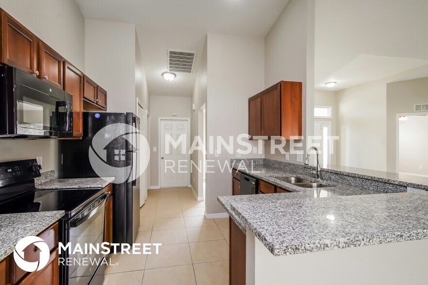 Building Photo - 301 Majestic Gardens Dr