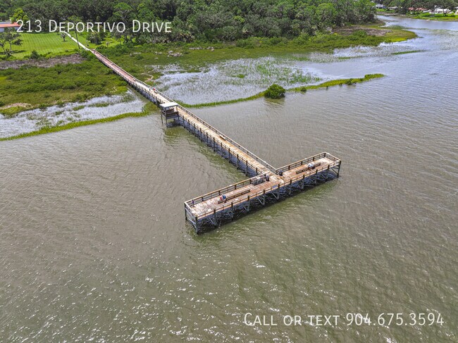 Building Photo - 213 Deportivo Dr