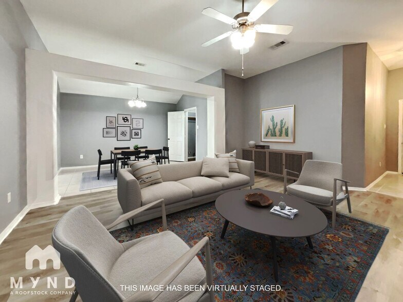Building Photo - 1815 Sherwood Forest Cir