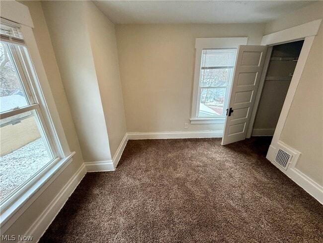 Building Photo - 39 N Balch St