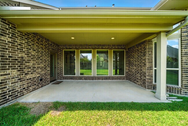 Building Photo - 27811 Bradford Ridge Dr