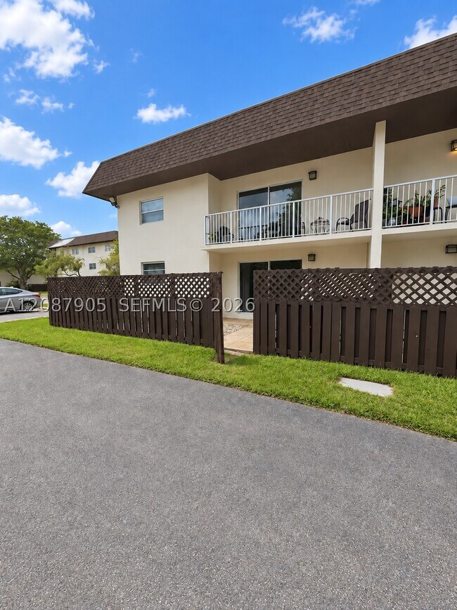 Building Photo - 8475 SW 94th St