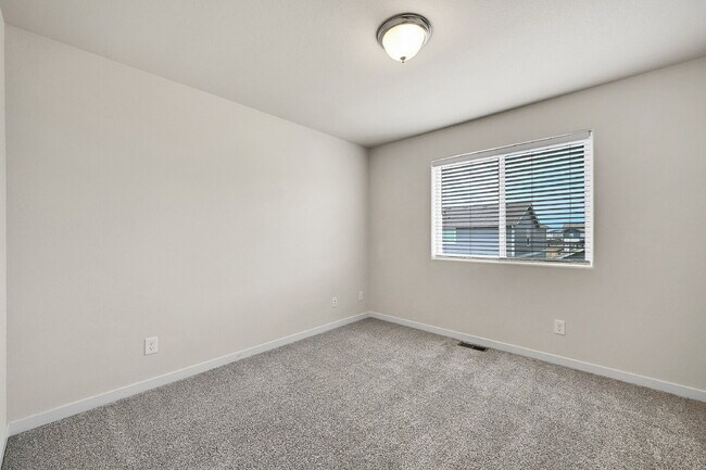 Building Photo - $2,650 - 3 Bed, 2.5 Bath Home in Co Spring...