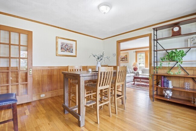 Building Photo - 131 Highland Ave