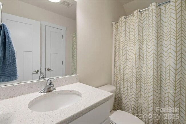 Building Photo - 212 Rockrose Ct