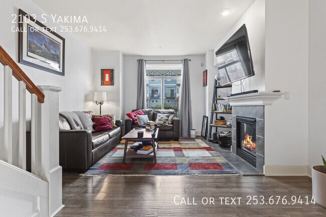 Building Photo - 2103 S Yakima-