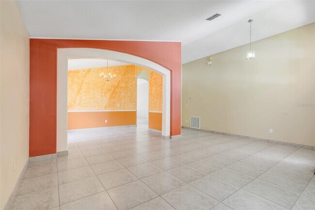 Building Photo - 7720 Hidden Cypress Dr