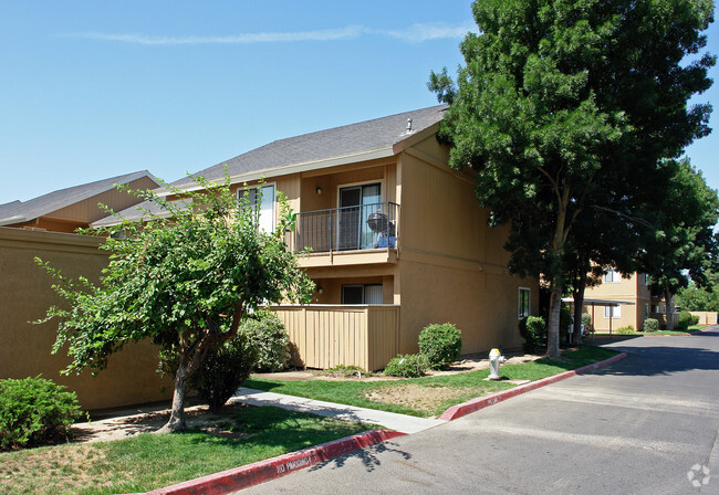 Building Photo - Westmarc Apartments