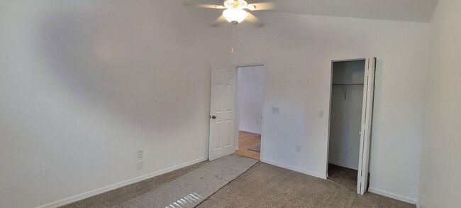 Building Photo - 3 Bedroom/2 Bath Home in Cherry Tree