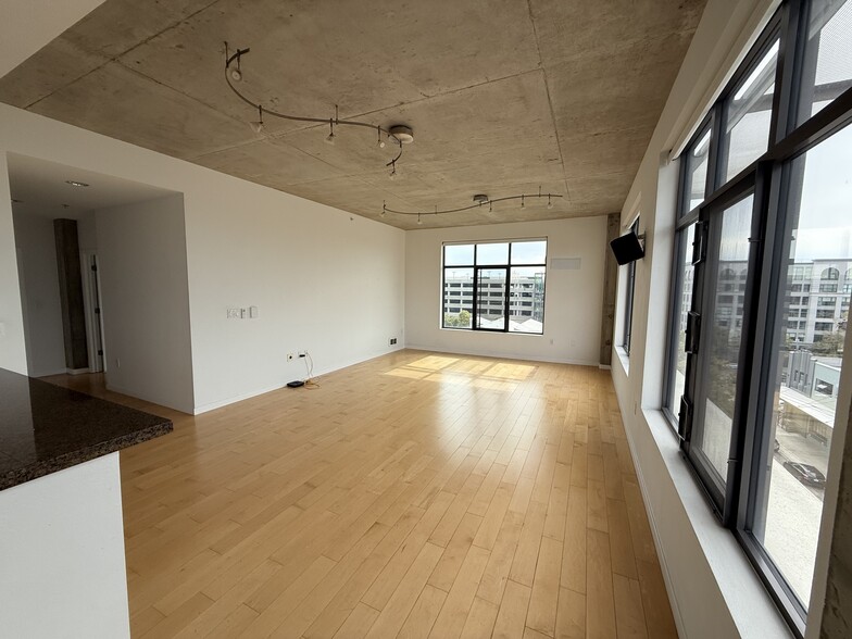 Living room - 288 3rd St