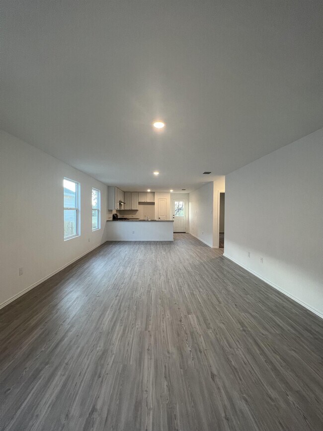 Building Photo - 14823 Brandy Bnd