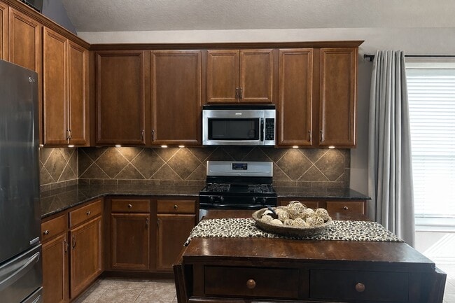 Building Photo - 3915 Markspring Ln