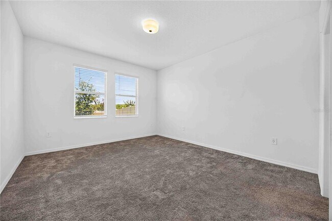 Building Photo - 281 Piave St