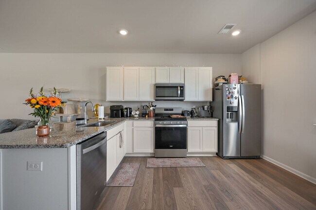 Building Photo - 203 Ridgley Blvd