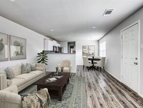 Building Photo - 2204 W Rosedale St S