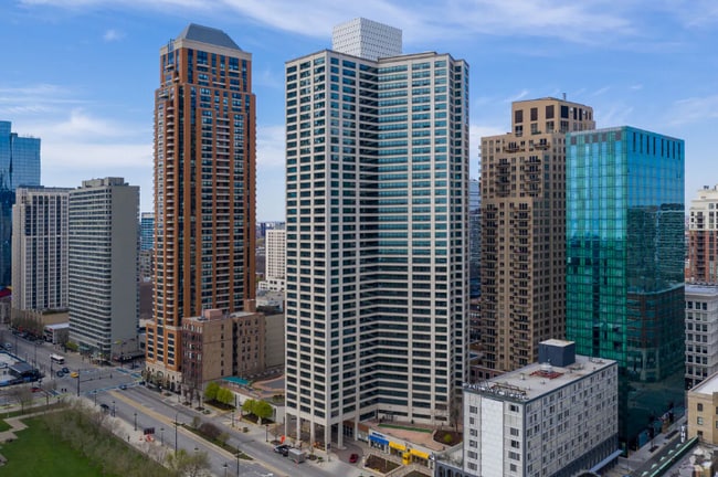 Building Photo - 1172 S Michigan Ave