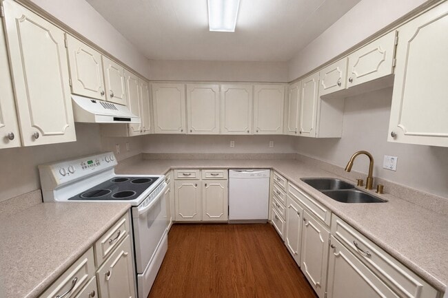 Building Photo - 5050 Ambassador Way