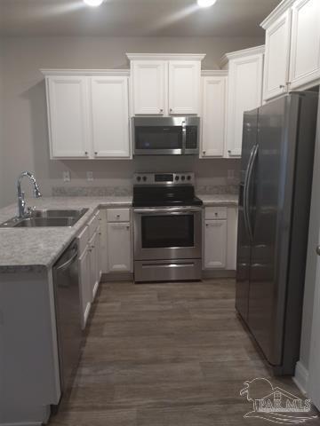 Building Photo - Adorable Townhome close to NAS and Navy Federal!