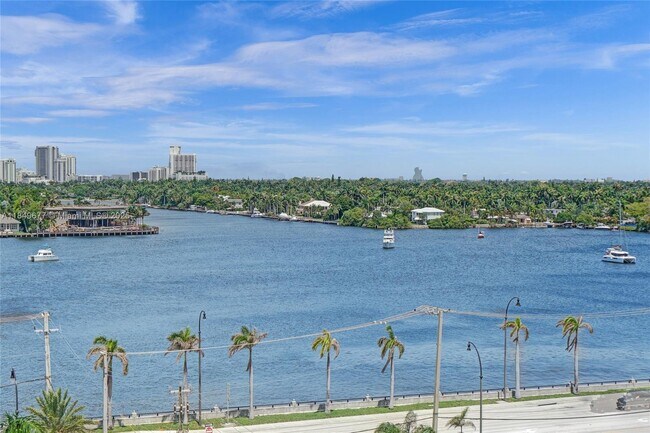Building Photo - 1201 S Ocean Dr