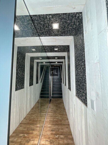 Building Photo - KINGSLAND AVENUE