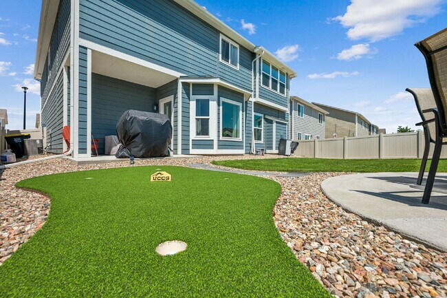 Building Photo - "Spacious 4-Bed Sanctuary with 3.5 Baths in Fountain, CO – Your Perfect Home Awaits!"