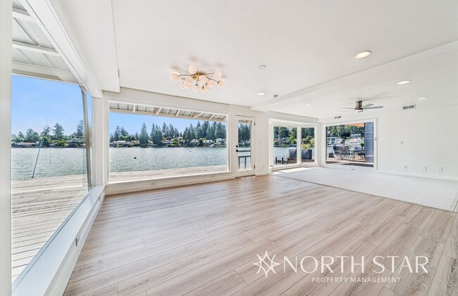 Building Photo - Newly renovated stunning lakefront home.