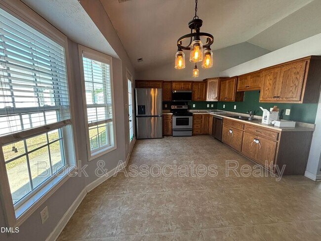 Building Photo - 2228 Stornoway Ct