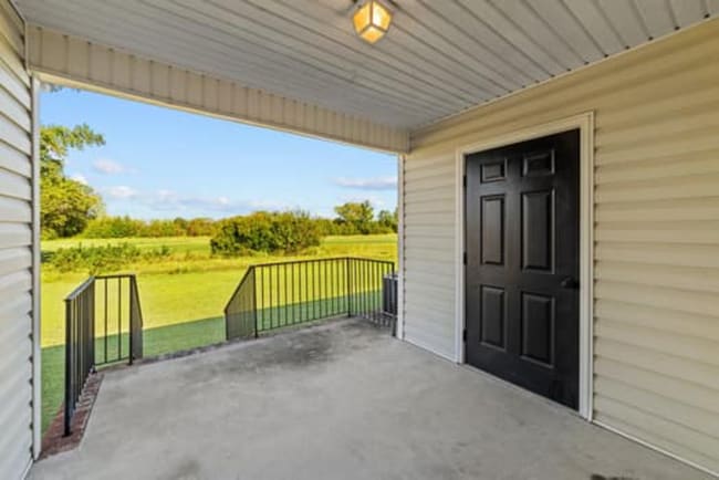 Building Photo - 2150 Oak Bend Dr